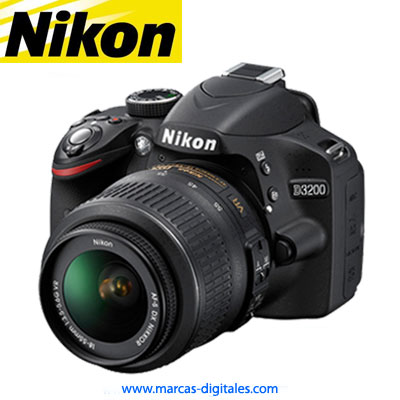 Nikon D3200 con Lente 18-55mm VR Kit