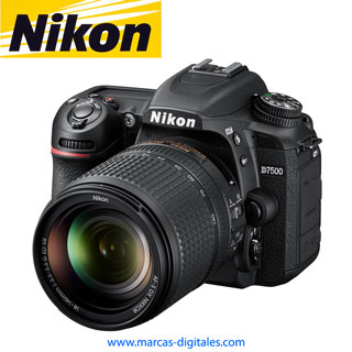 Nikon D7500 con Lente 18-140mm VR Kit